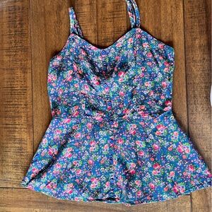 Blue Floral Babydoll
Peplum Raw Hem Crop Tank Top/Abercrombie & Fitch Women'stop
